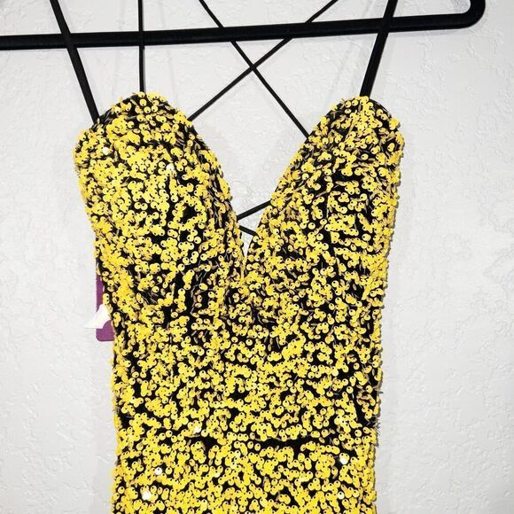 NWT Abby Paris x Lucci Lu 90163 Black‎ & Yellow Sequins High Slit Gown Size 8 - Picture 3 of 11